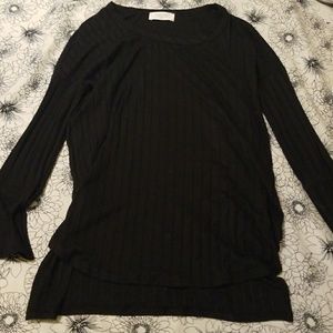 Long sleeve, black tunic